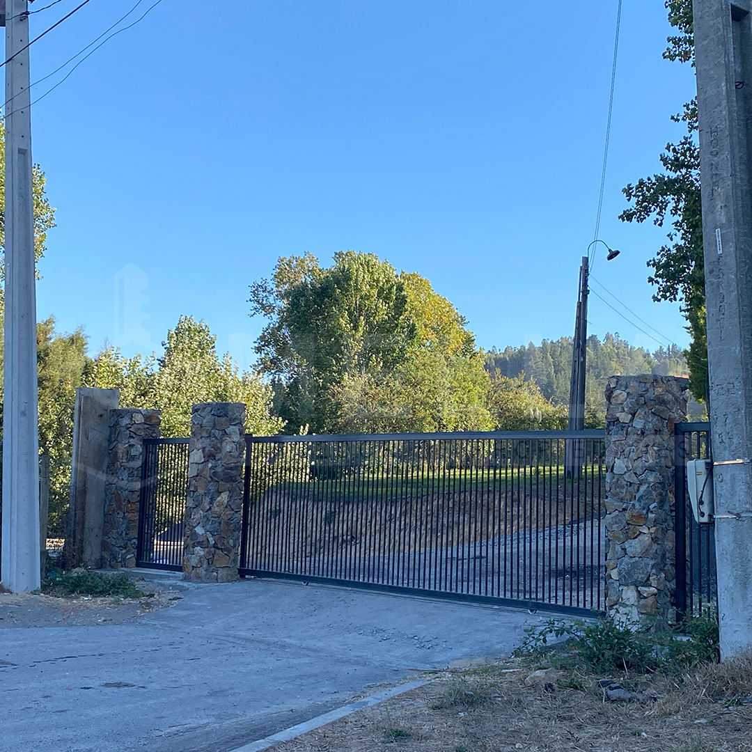 Fundo San Ignacio camino Peña Blanca